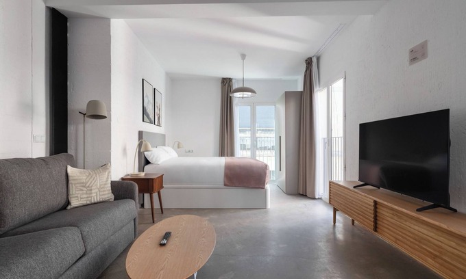 Almeria Centro Apartment | Limehome Almeria C. Hernán Cortés