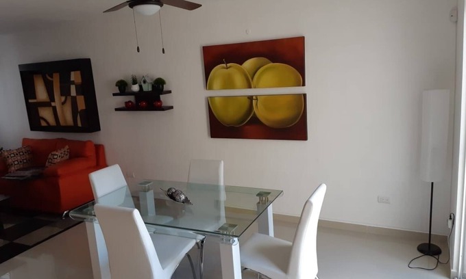 Escobedo House | Linda casa en residencial privado