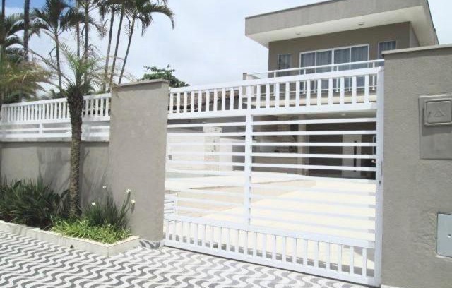 Centro House | Linda Casa Pe na Areia