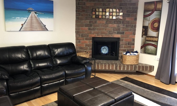 Venice House | Linda's Venice Beach House- Beach/Venice Canals 1 blk away