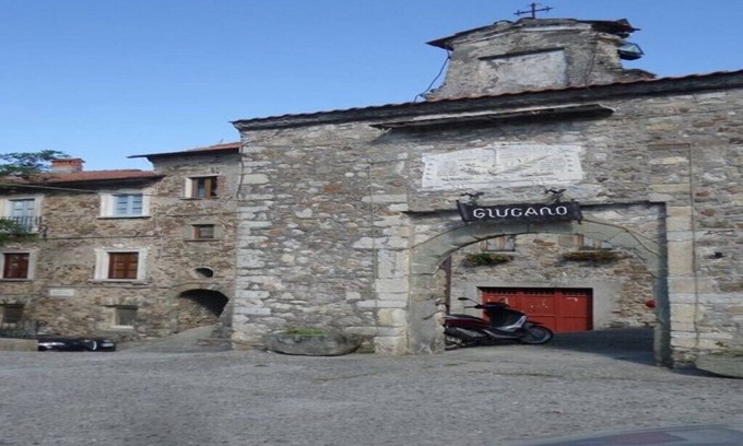 Fosdinovo House | Lino's house+ woof with pool in farmhouse the village of the dove