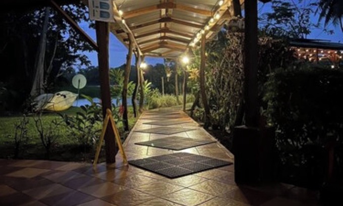 Barra de Pacuare Cabin | Lirio Lodge