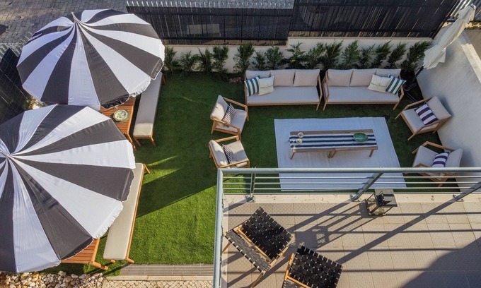 Estoril Villa | Lisbon Beach House - Group Friendly