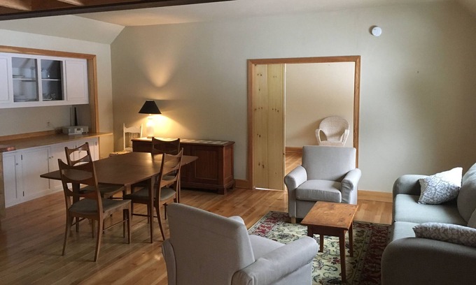 Putney Cottage | Listing canceled