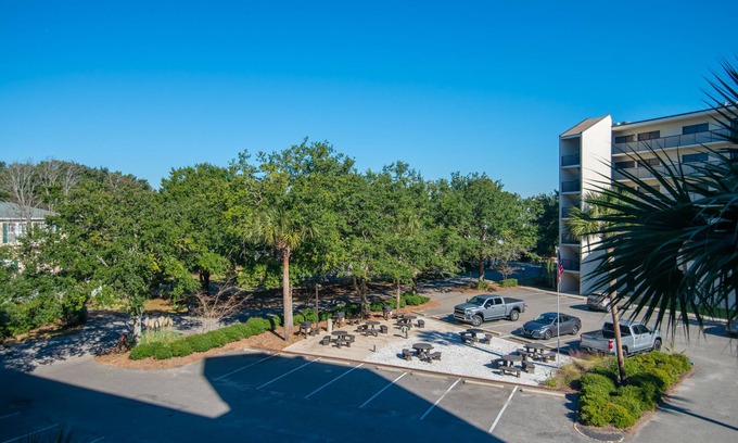 North Litchfield Beach Condo | Litchfield Retreat 333 Two bedroom condo across from Litchfield Beach