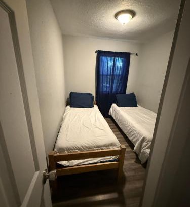 Van Buren House | Little Blue