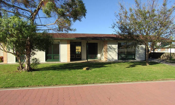 Melville House | Little Ray of Sunshine by the Sea