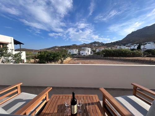 Livadi Apartment | Livadakia Seaside Escape in Serifos