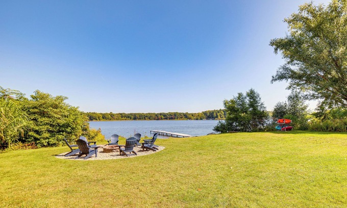 Grand Junction House | Live Large on Saddle Lake! Family Home w/Dock