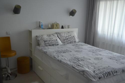 Floresti Apartment | Living si dormitor lângă Vivo Mall