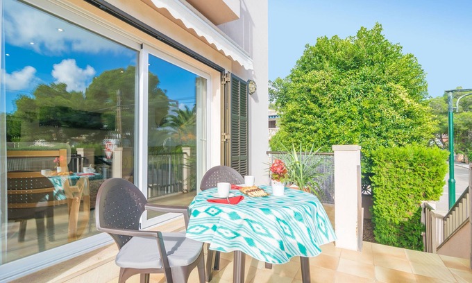 Colonia Sant Jordi House | LLUNA HOME - Chalet with terrace in Colonia de Sant Jordi. Free WiFi