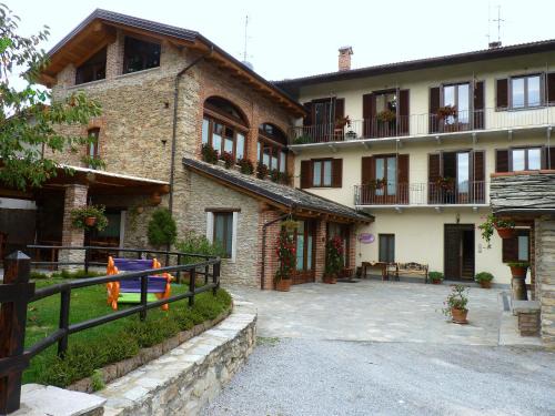 Roccabruna Hotel | Locanda Occitana Cà Bianca