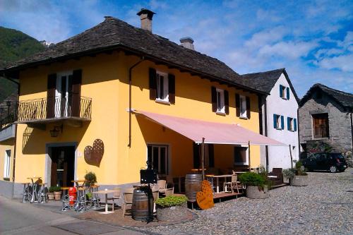 Aurigeno Hotel | Locanda Poncini