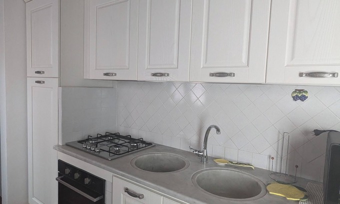 Viareggio House | Located 800 meters from the promenade, the sea and close to the train station