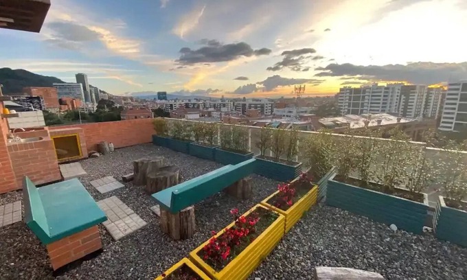 Usaquen Apartment | Located at Usaquén, close to Santa Fe hospital, near by Santa Bárbara mall.