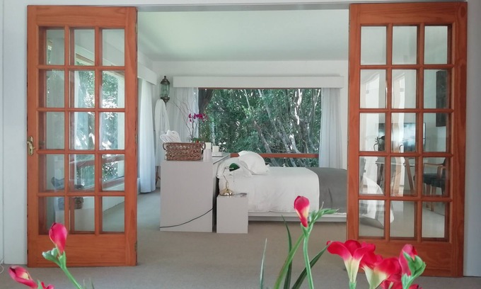 Miguel Hidalgo House | Located in the most exclusive área of las Lomas de Chapultepec in Mexico City.