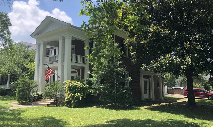 Lexington Apartment | Location location location-#15015318-1