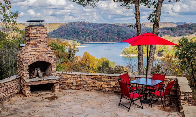 Byrdstown Bed & Breakfast | Location.Location.Location.