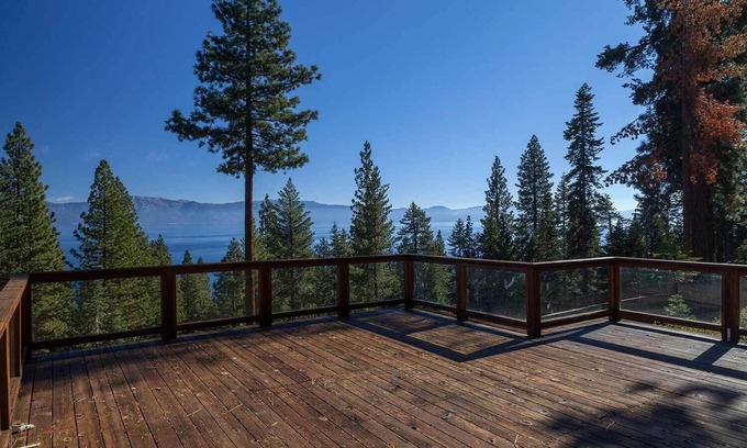 Ridgewood Cabin | Location location location.with PANORAMIC VIEWS OF LAKE TAHOE!