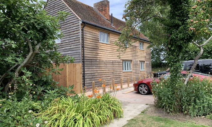 Harwich Cottage | LODGE COTTAGE, pet friendly, character holiday cottage in Harwich