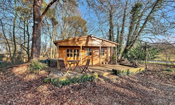 West Stow Ski Chalet | Lodge in Suffolk near Scenic Trails