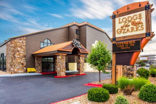 Branson Theater District Hotel | Lodge of the Ozarks
