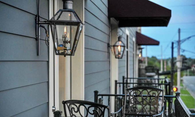 Cullman Condo | Loft Condo in Heart of Cullman with Murphy Bed to sleep 4