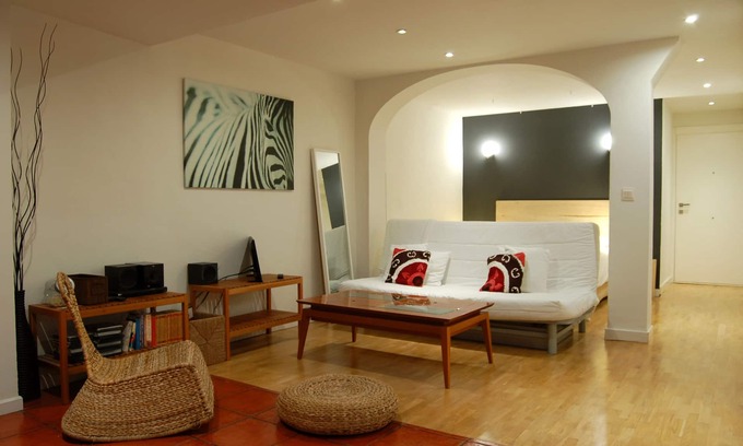 Desamparados Apartment | Loft in the center with free parking area