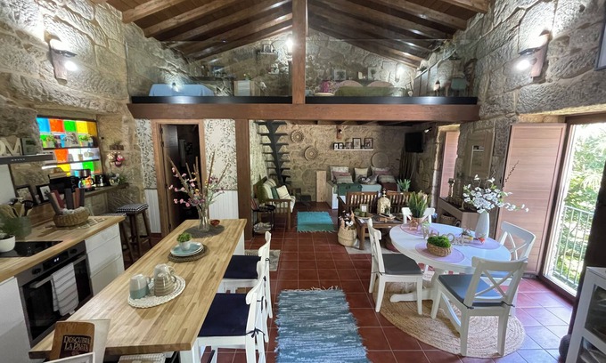 Creciente Cottage | Loft "O Alpendre de Filgueira"
