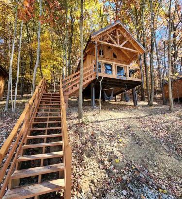 Scio House | Lofted Cabin Wonderful for Outdoor Adventures in Ohio