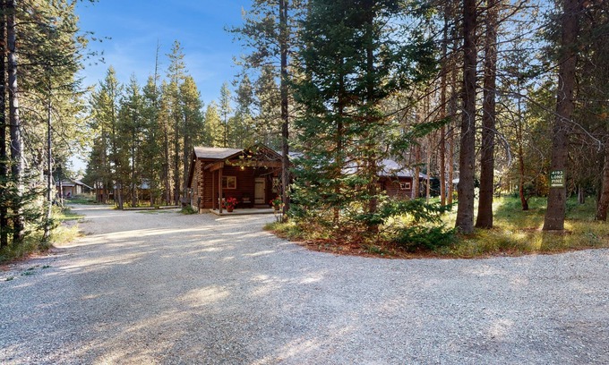 Island Park Cabin | Log cabin made new again with hot tub, WiFi, wood stove, close to Yellowstone
