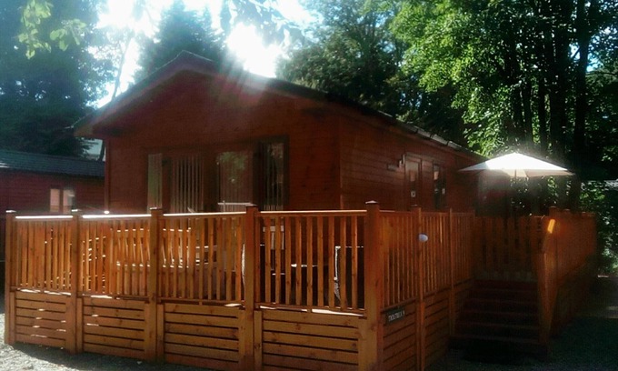 Troutbeck Bridge Cabin | Log Cabin On Shores Of Lake Windermere, Surrounded By Breathtaking Scenery