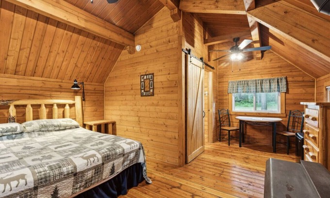 Grantsdale Cabin | Log Cabin Retreat in the Montana Wilderness