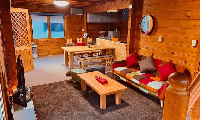 Shiraoi House | Log house in the forest Car required Entire hous - Tommys Log House/Shiraoi-gun Hokkaidō