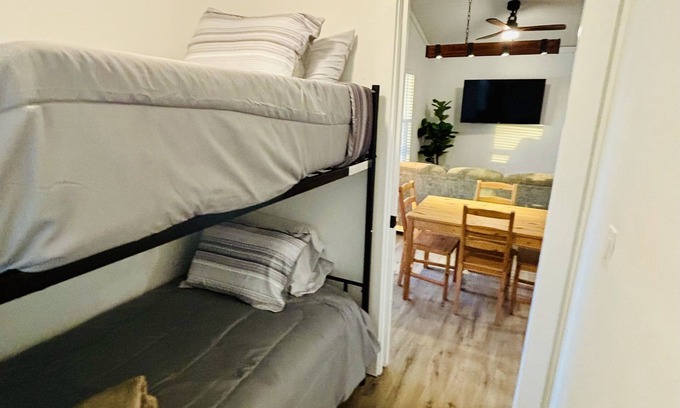 Stemley Cabin | Logan Martin Lakefront Retreat