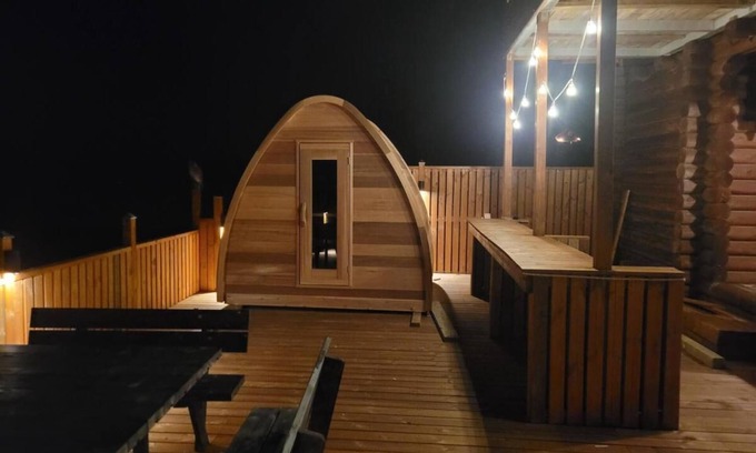 Akureyri Cabin | Loghouse with amazing view and sauna