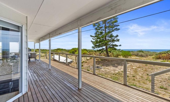 Coonarie House | Lone Pine