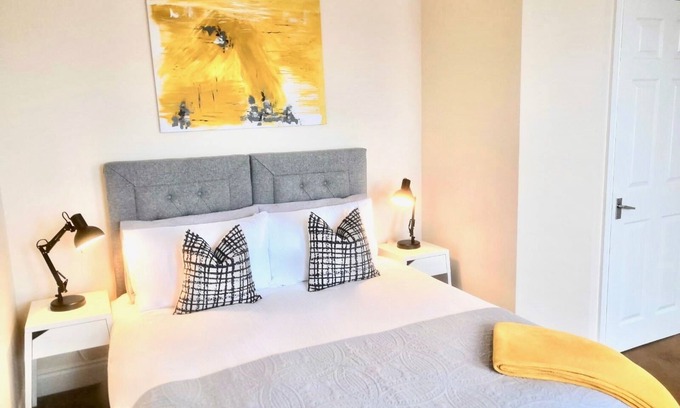 Clacton-on-Sea Apartment | Longleat - 2 bedroom apartment Clacton on Sea