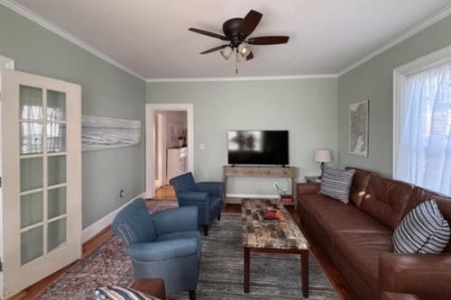 Gloucester House | Longview House