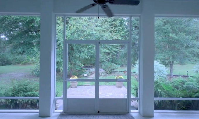 Fellowship House | Looking for something special? Uniquely Beautiful 3-bed house 6 minutes to WEC!