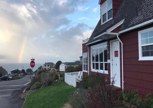 Trinidad Hotel | Lookout At Trinidad Bay