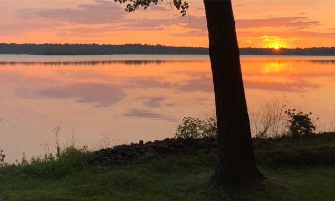 Shawano House | Loon Lake Escape... with lake views & lake access