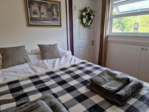 Crawley House | Lopez Home Crawley