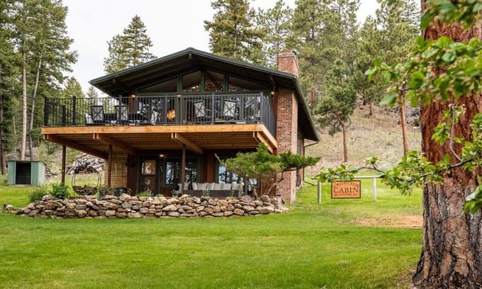 Helena Cabin | Lorelei Creek Cabin at Canyon Ferry Lake