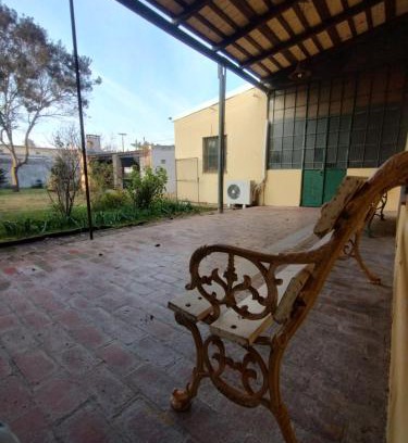 Capilla del Senor House | Los buenos amigos de Felipe Sambucetti