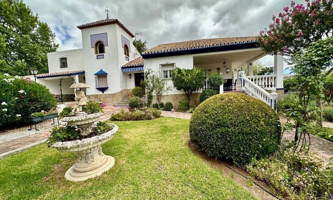 Ronda Cottage | Los Flores Farm