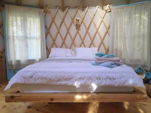 Mattat Other | Love Frequency - יורט קסום במתת