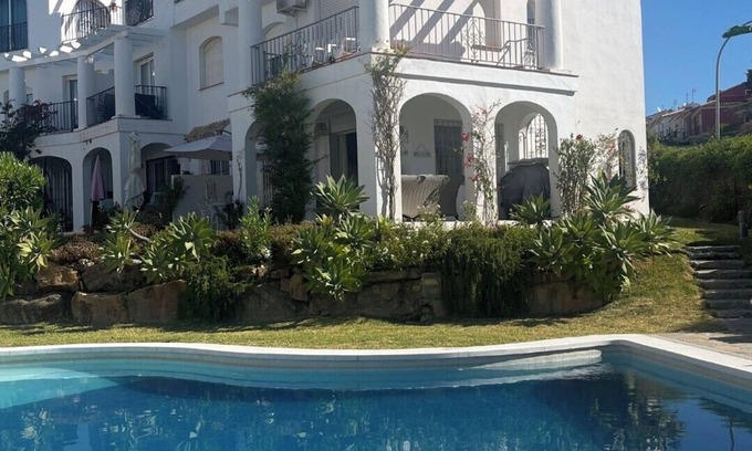 Manilva Villa | Lovely 3 bed 3 bath end villa with pool and beautiful port in Duquesa