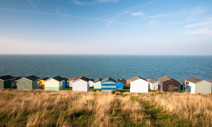 Swalecliffe House | Lovely 6 berth caravan at Seaview Holiday Park in Kent ref 47001D