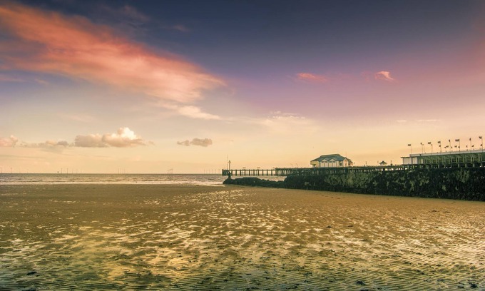 Clacton-on-Sea House | Lovely 8 berth caravan at Highfield Grange Holiday Park ref 26504O